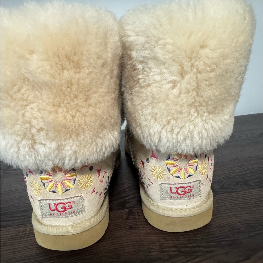 UGG Shearling Boots with Floral Embroidery - Picture 3 of 8